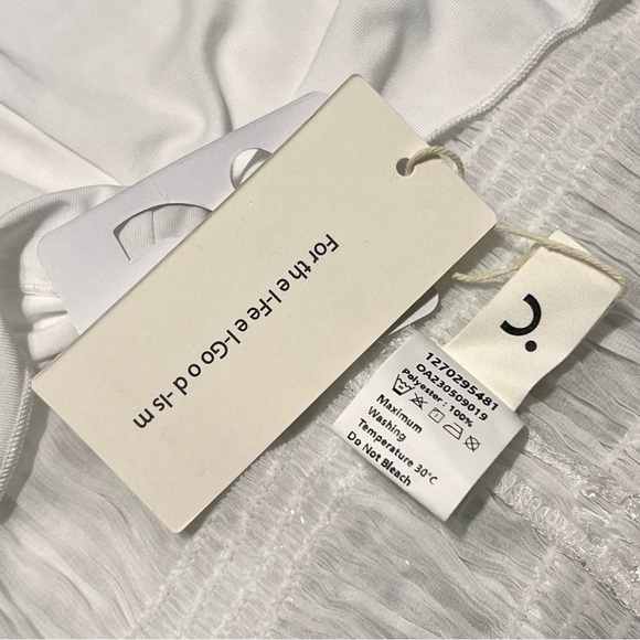 Commense Layered Ruffle Eyelet Long Dress Ruched Smocked Detail Slit Back - Picture 13 of 16